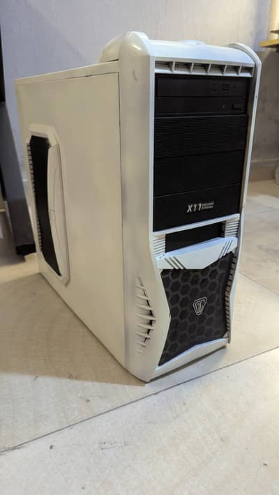 White Gaming PC Case for sale