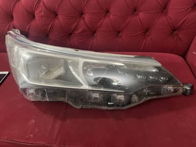 Toyota Altis Genuine Front Right Light