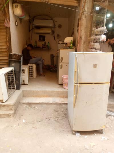 Ac Technician Helper ki Zarorat hai