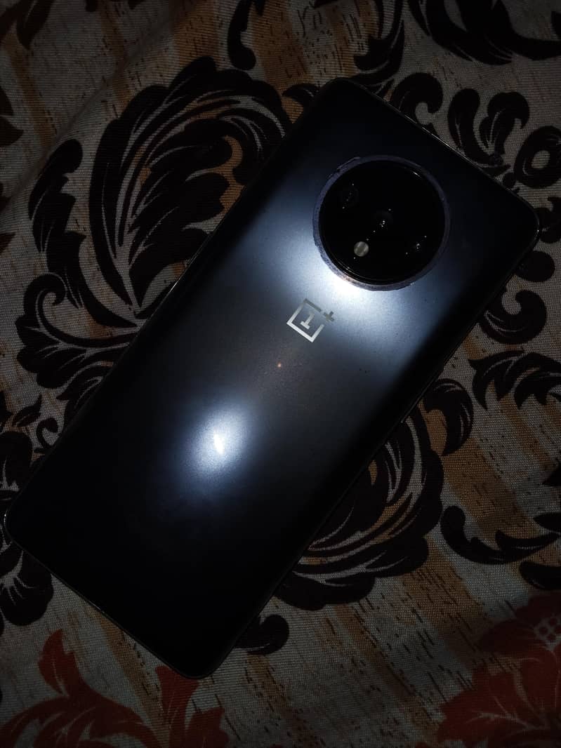 OnePlus 7T 1