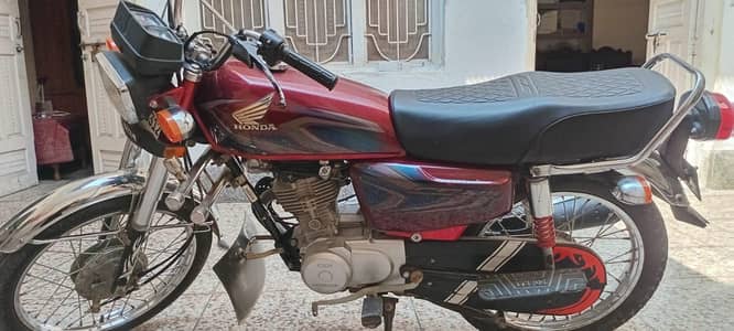 Honda motorcycle CG 125 for sale model 22/23
