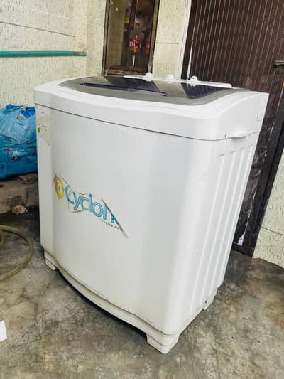 Kenwood Cyclone Semi Auto Washing Machine with Dryer – Like New