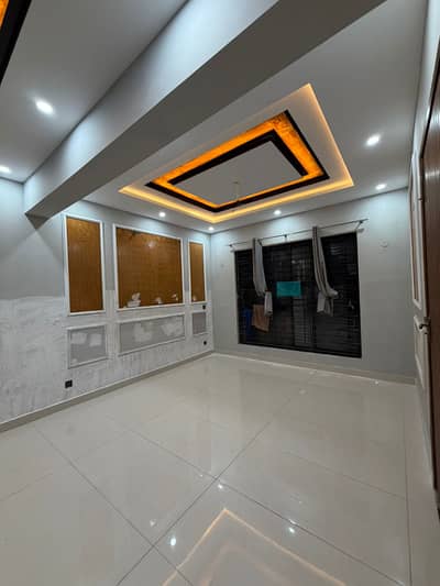 5 Marla Lower Portion Available For Rent In Park View City Lahore