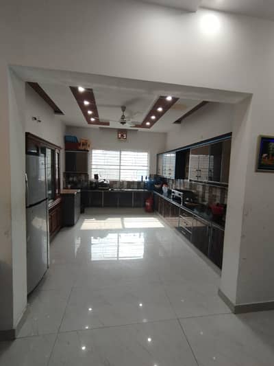 1 KANAL HOUSE FOR RENT IN PGECHS PHASE 2 COLLEGE ROAD