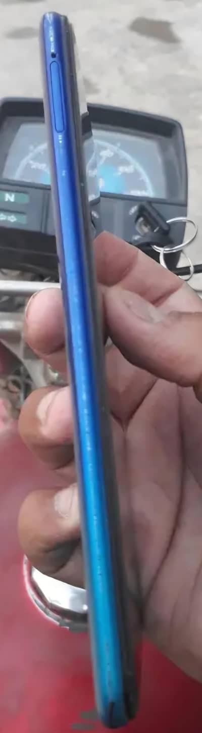 vivo y91 2 gb ram and 32 gb storage