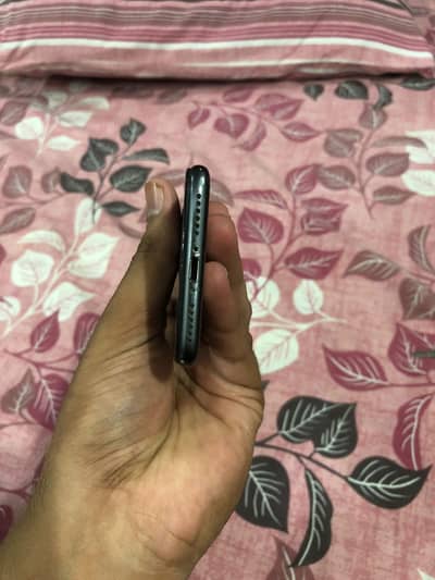 iPhone 8 64 gb pta proved