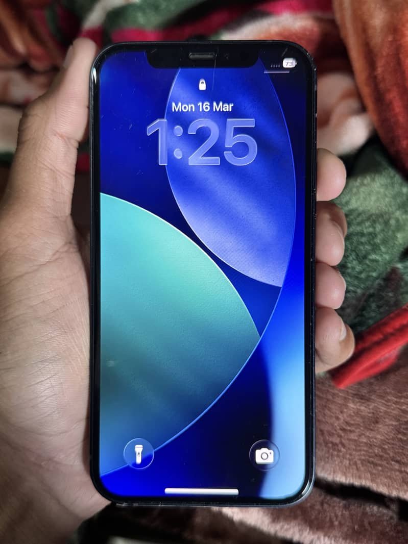 iPhone 12 sim locked 3