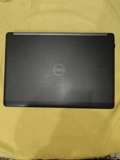 Selling Laptop