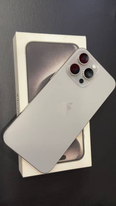 Apple iPhone 15 Pro Max 256Gb : 10/10 condition