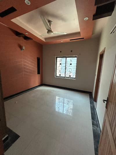 5 marla Full hous available for rent wapda town ph1 block g4