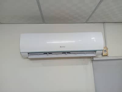 Gree 1.5 Ton inverter Ac