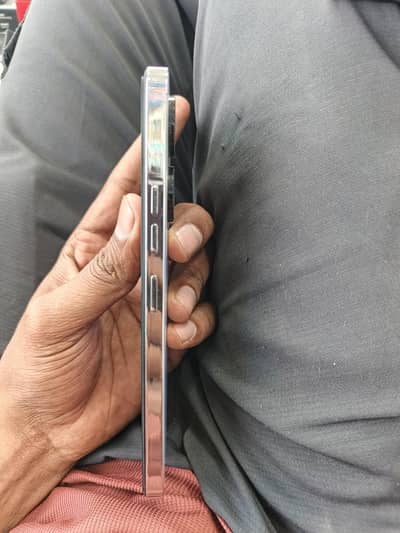 tecno camon 20 8/256GB Amoled display with box only