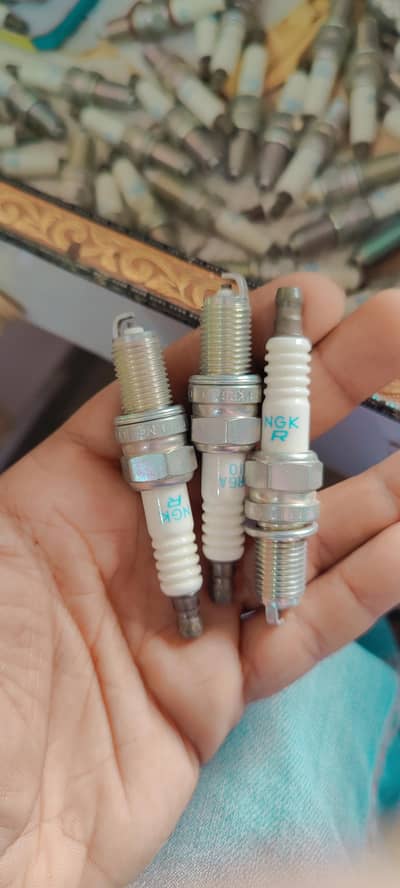 Suzuki spark plugs
