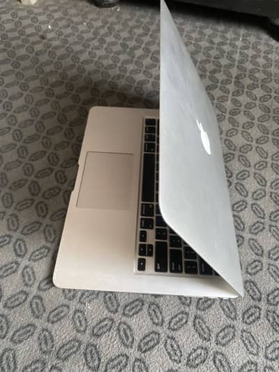 MacBook 2014 motherboard dead