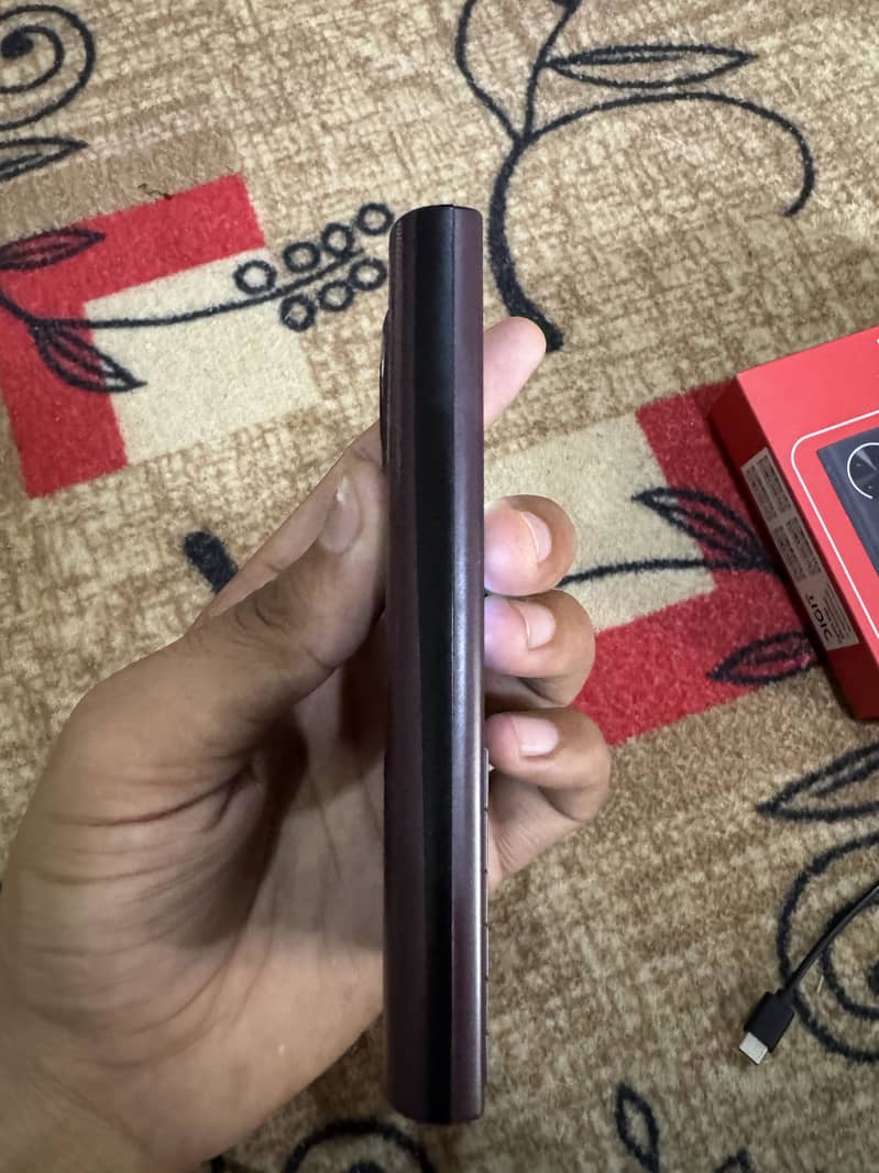 Digit 4G 1