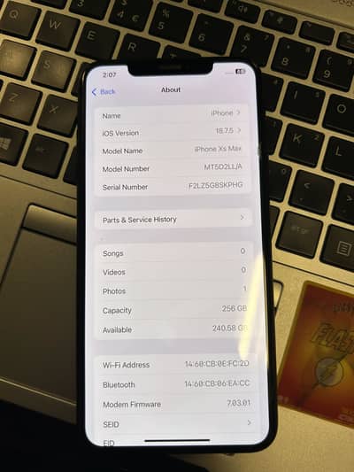 256 Gb . . water pack . . battery health 77%