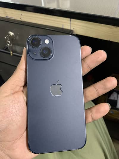 Iphone 14 with 10 by 10 condition 84 health