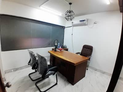 MAIN ROAD FACING OFFICE FOR RENT GULSHAN-E-IQBAL NEAR PARADISE BEKAR