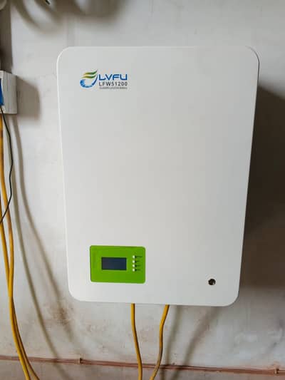 Lithium Ion Phosphate Battery | 51.2V 100Ah 5.12kWh | 7 Years Warranty