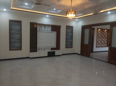 Brand new 10 marla uper portion for rent in gulberg Islamabad