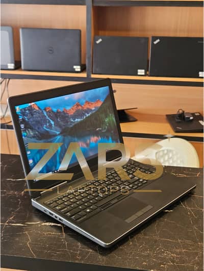 Dell Precision 7520 i7 7th Gen | 16GB | Quadro M2200 4GB | 4K Display