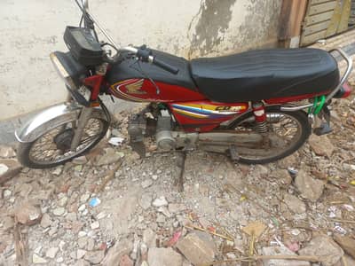 Honda CD 70 2015 good condition