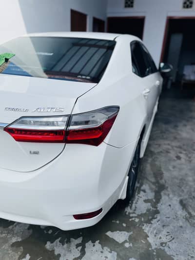 Altis 1.6 2019 model punjab nimber total geniun