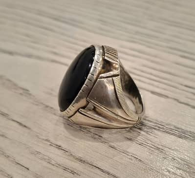 Vintage Handmade Antique Silver Ring – Genuine Black Aqeeq Stone
