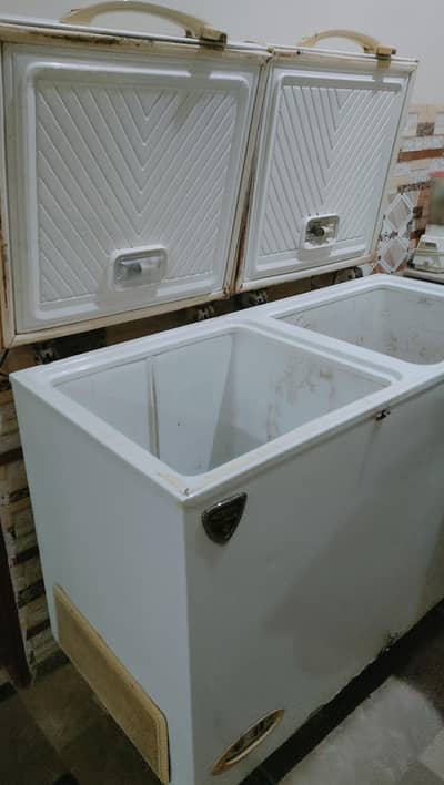 Waves Cool Bank Deep Freezer