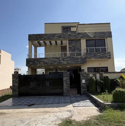 10 Marla House For Rent In G Block