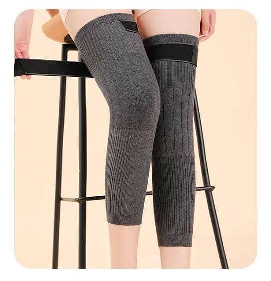 Warm wool Knee Pad with Strap ( Random Colors )