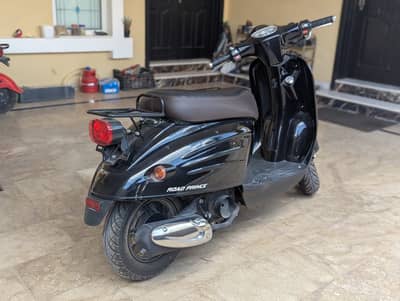 Bella 2026 Scooty – Just 9 km, Like New, First Owner 