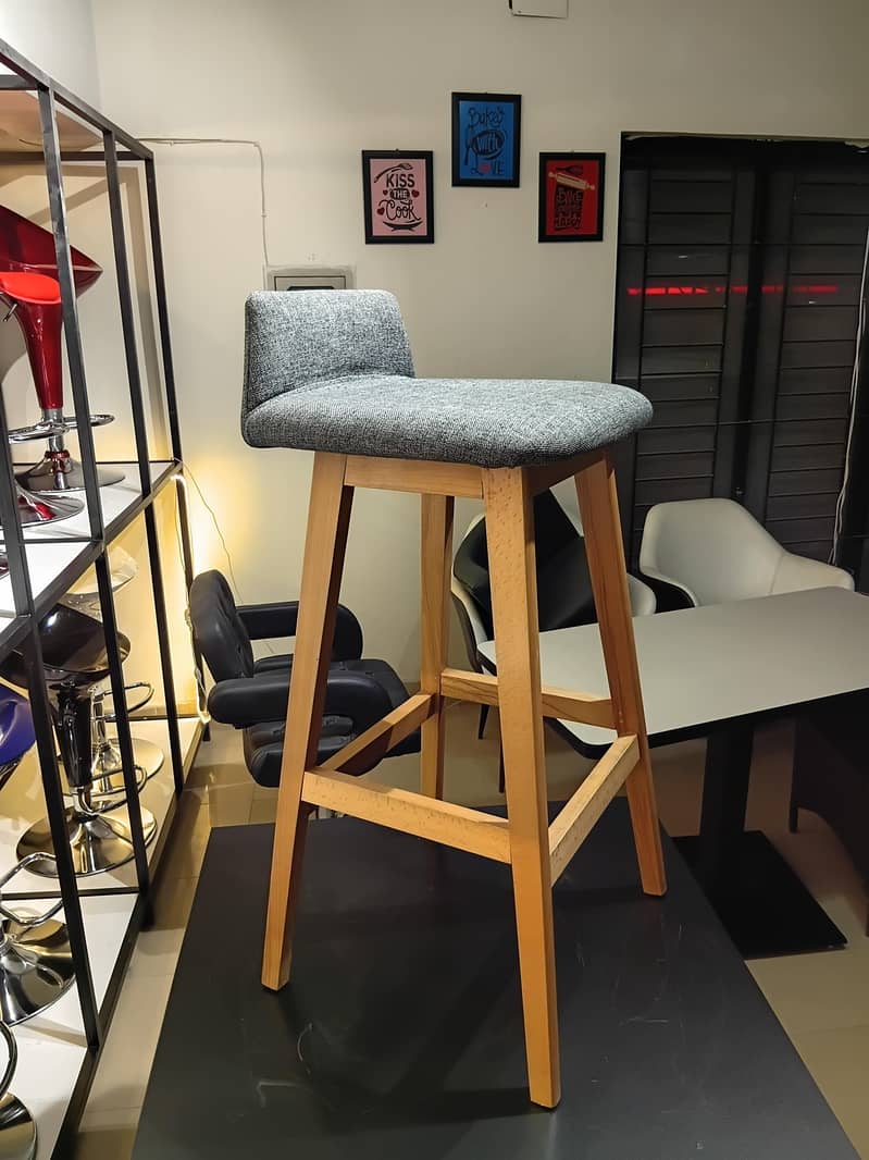 Height adjustable bar stool 0