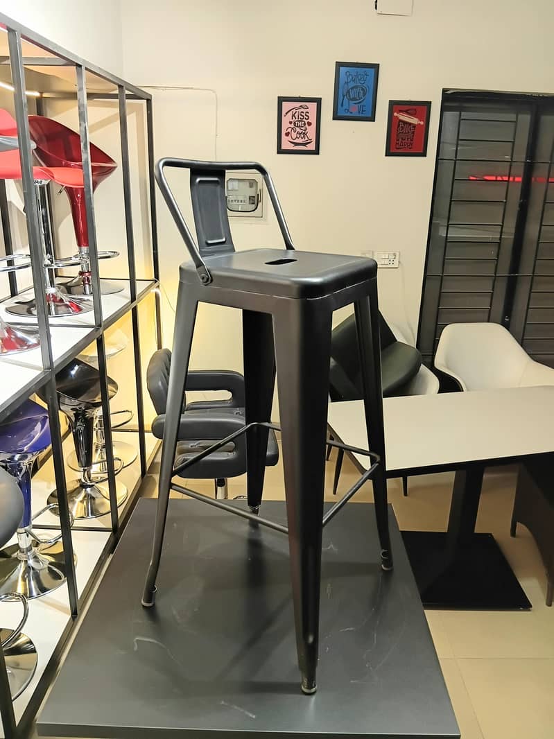 Height adjustable bar stool 3
