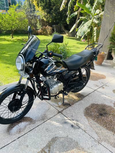 Suzuki GS 150 lover Gift. . fully loaded bike . . like a new bike