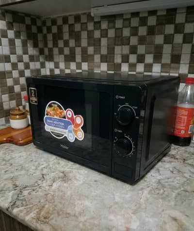 Microwave oven Brand New Heir