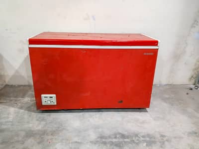 Waves D freezer singel door genuine RED  all okay (0306/4462/443)