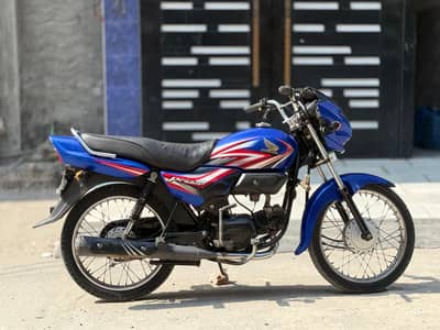 Honda pridor low millage and good condition