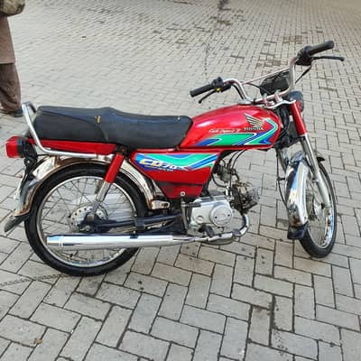 Honda CD70 - RED - 2018