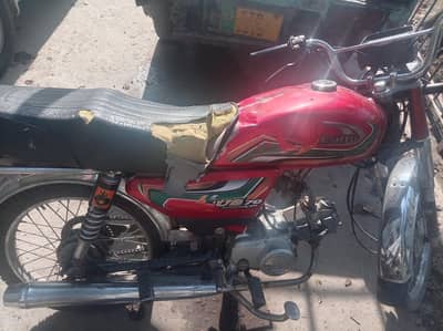 United 70 hy Red color