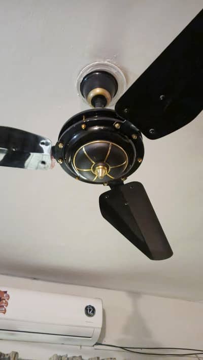 2 ceiling fans for sale excellent condition never repaired