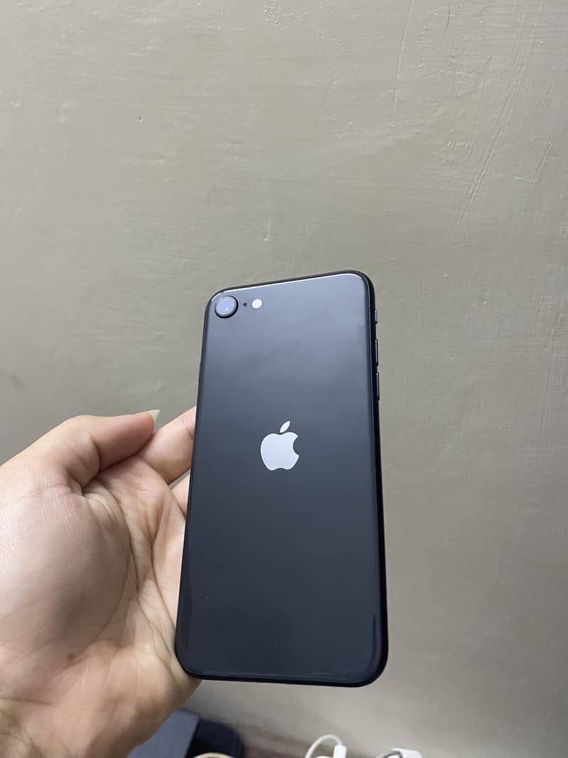 10/10 condition Iphone SE 2