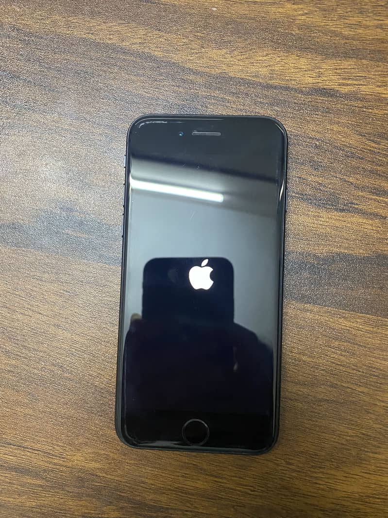 10/10 condition Iphone SE 3