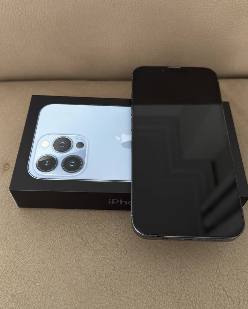 Apple iPhone 13 Pro 0