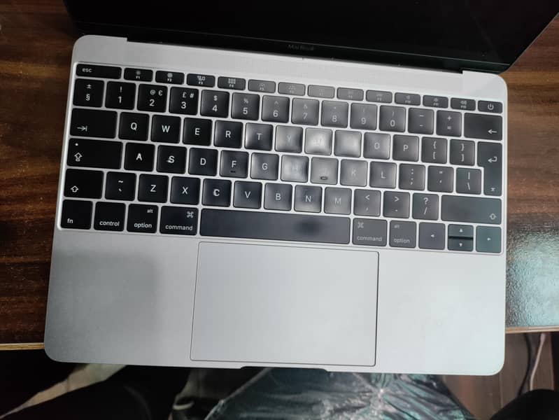 MacBook early 2016 5