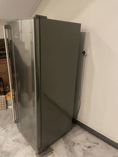 Dawlance Vertical Deep Freezer