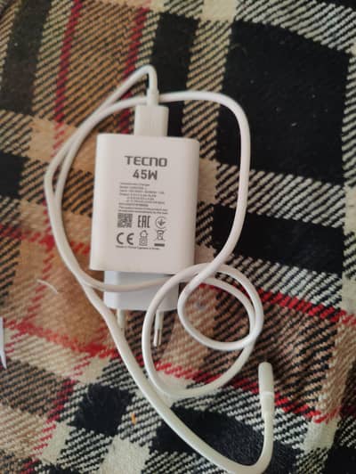 45 watt genion charger spark 40 pro plus