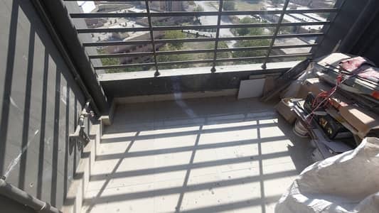 Prime Location 1550 Square Feet Flat For rent In Garden West