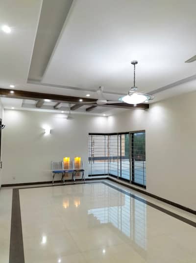 4 Marla 2nd Floor Office For Rent In DHA Phase 1 Block K Lahore