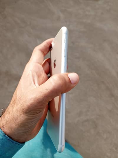 Apple iPhone 7 Plus 128GB – Battery 87% – 10/10 Condition